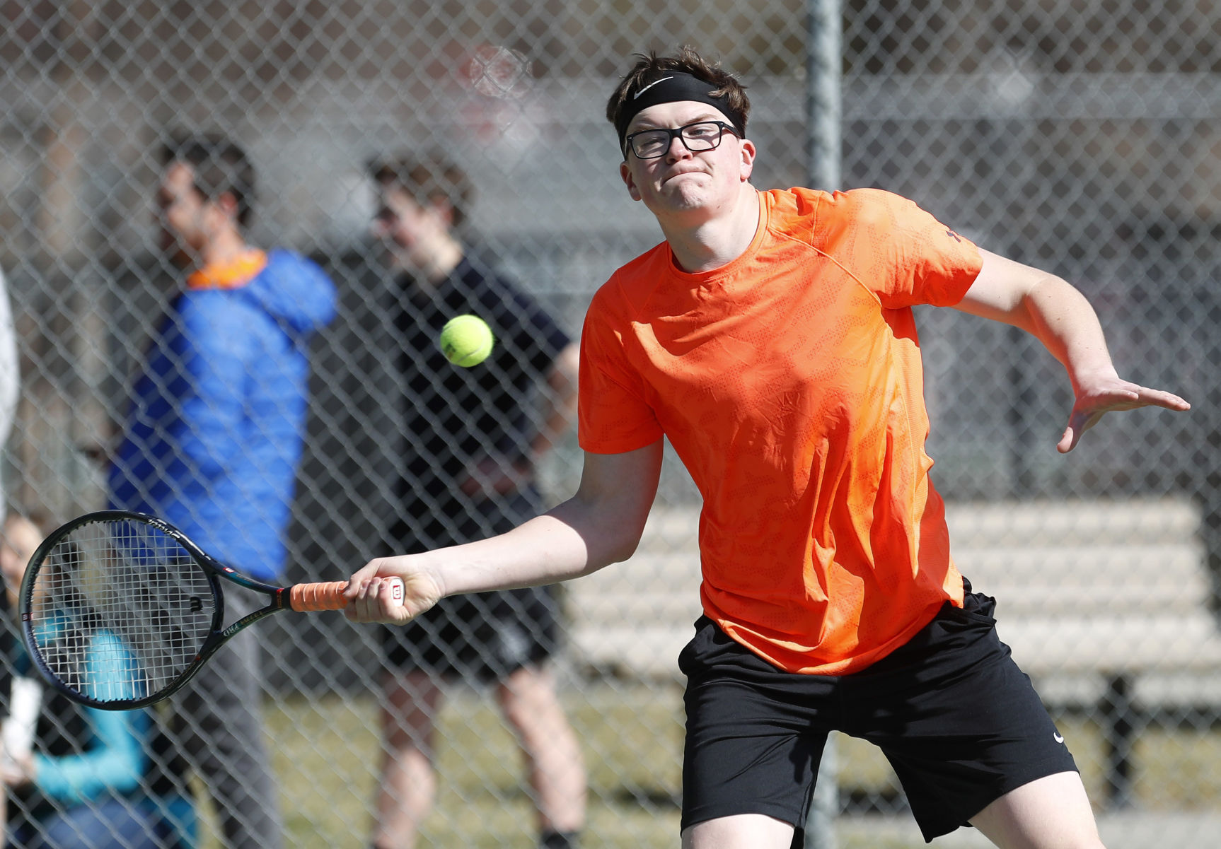 Billings Tennis Triangular